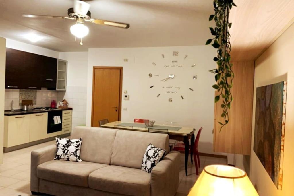 Apartment House 416 Sweet *